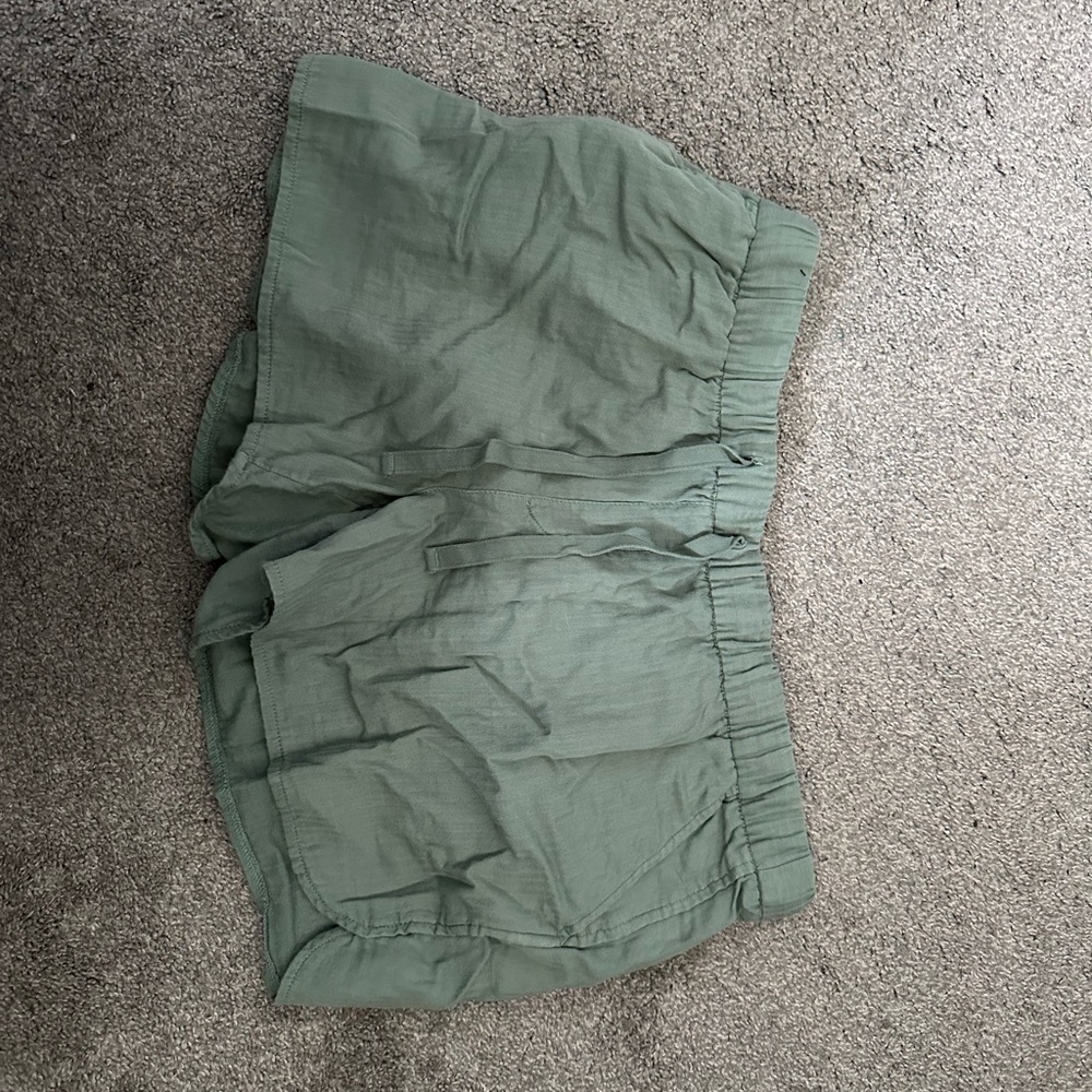 Old Navy Green Cargo Shorts Relaxed Fit Lightweight